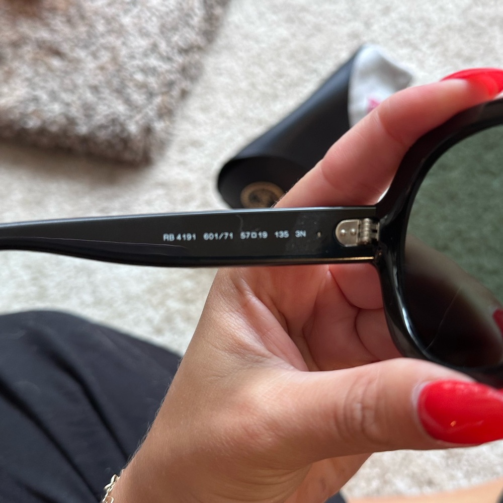 Ray bans - Picture 4 of 6